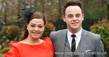 Lisa Armstrong likes tweet about being cheated on after Ant divorce