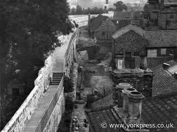 York city walls and Aldwark, 1953