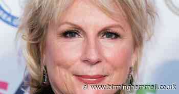 Jennifer Saunders denies writing Facebook post blaming NHS for PPE shortages