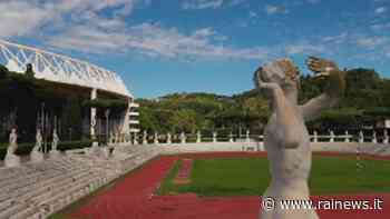 Erba alta, piscine verdi, impianti chiusi, il malinconico video del Coni ma "tornerà la gioia" - Rai News