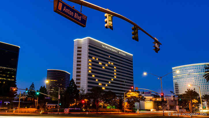 Santa Ana, Costa Mesa hotels display hearts, ‘HOPE’ on buildings for the pandemic