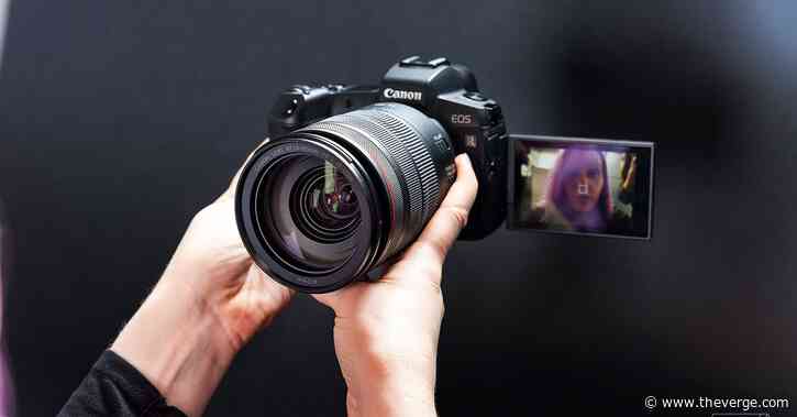 Canon now lets you use its cameras as a webcam with amazing video quality