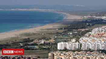 Coronavirus: Outcry as Spanish beach sprayed with bleach