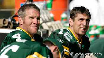 Favre: Packers 'burned a bridge' with Rodgers