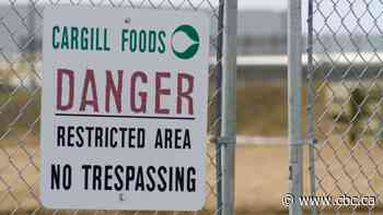 Alberta meat-processing plant tied to Canada's largest COVID-19 outbreak to reopen within days
