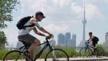 As warm weather arrives in Toronto this weekend, Ontario's top doctor urges people not to go outside 'on a whim' - CP24 Toronto's Breaking News