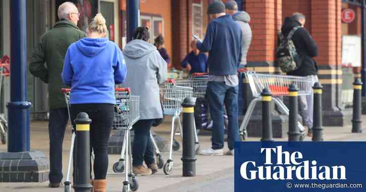 Supermarkets urged to be kinder to single parents in lockdown