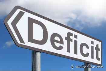 Budget officer says federal deficit could top $252 billion