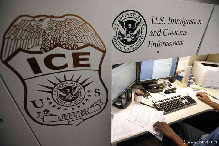 2 guards at ICE jail die after contracting coronavirus