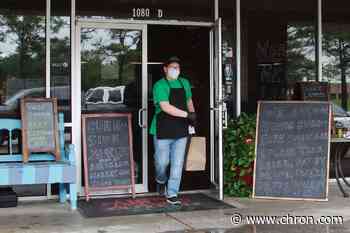 Restaurants face choice: Whether to offer dine-in service