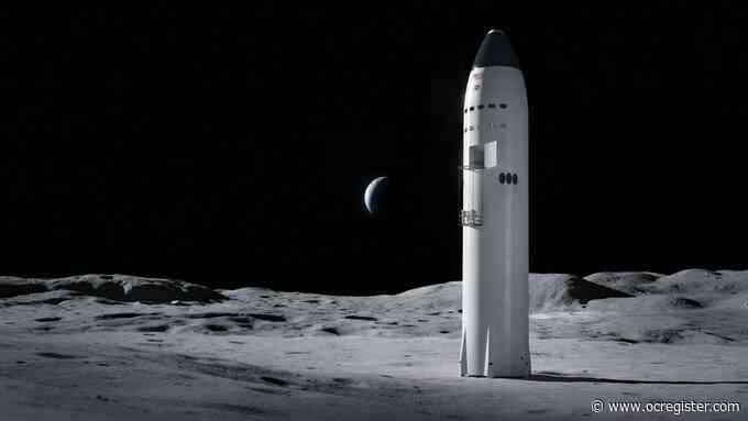 NASA taps SpaceX to develop lunar landing system
