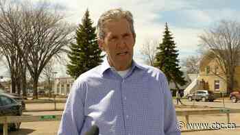 Premier mourns sister while leading Manitoba through COVID-19 pandemic