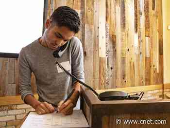 Google Duplex learns to make calls in Spanish, debuts in Spain     - CNET