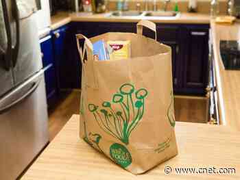 Whole Foods will provide free, disposable masks to customers     - CNET