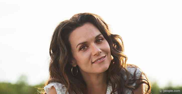 Hilarie Burton Says the Sexual Harassment She Suffered ‘Affects How I Parent My Daughter’