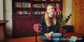 What's The Difference Between Therapy & Coaching? How To Find The Best Support For You - YourTango