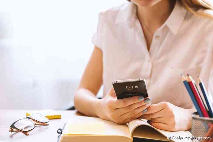 Global smartphone production estimated to drop 16.5 percent in Q2
