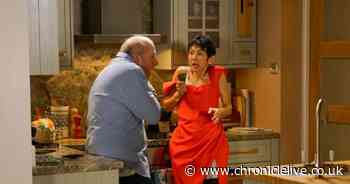 Viewers shocked as Yasmeen 'kills' Geoff on Coronation Street