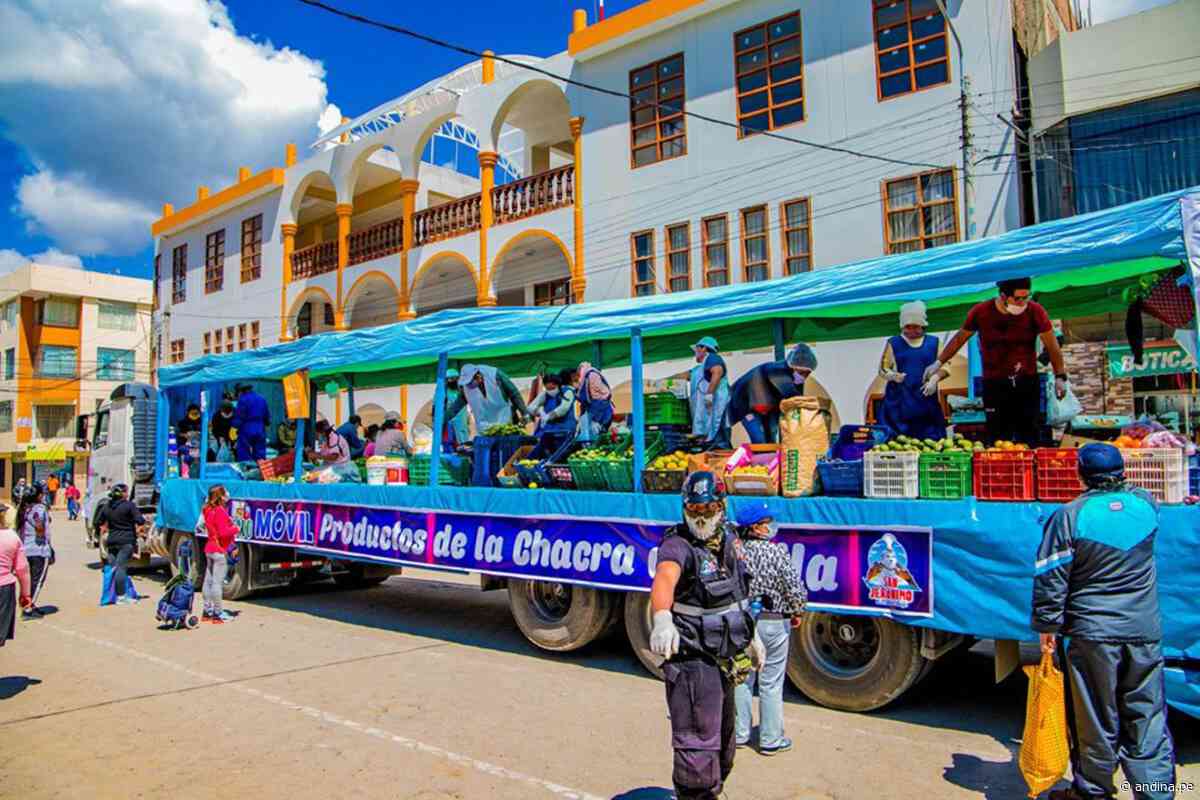 Estado de emergencia: mercado móvil lleva alimentos a pobladores de Andahuaylas - Agencia Andina