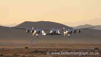 Virgin Galactic spaceship completes glide flight in New Mexico
