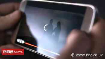 Coronavirus: Coping with lockdown on poor broadband