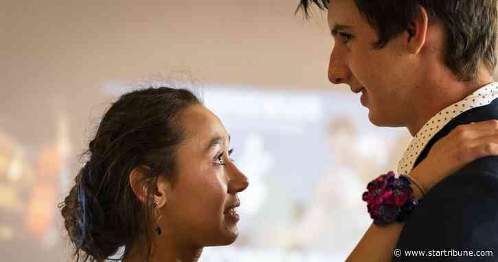 Prom night for two