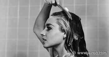 How to Dye Your Hair at Home (Temporary or Semi-Permanent)