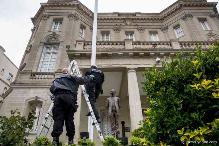 Accused embassy gunman said he feared Cuban organized crime