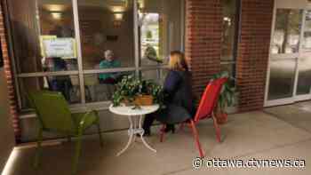 Staff who ordered Ottawa window visit ban have apologized, mayor says; new directive in place May 7 - CTV News