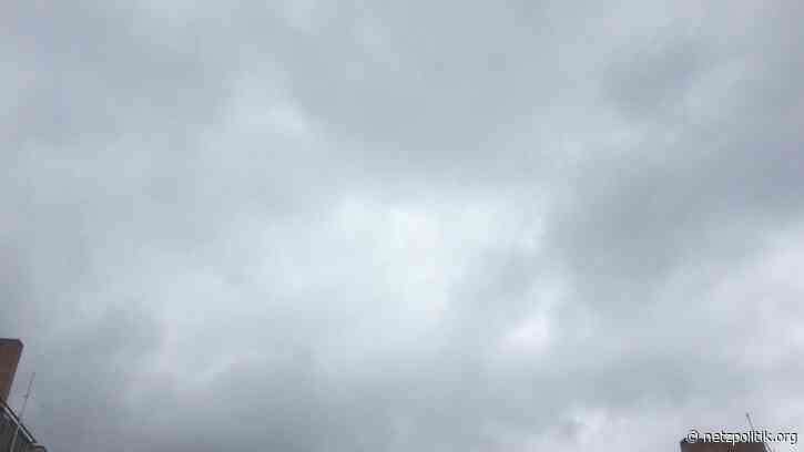 Was vom Tage übrig blieb: Würmer, Warnungen und Waffen