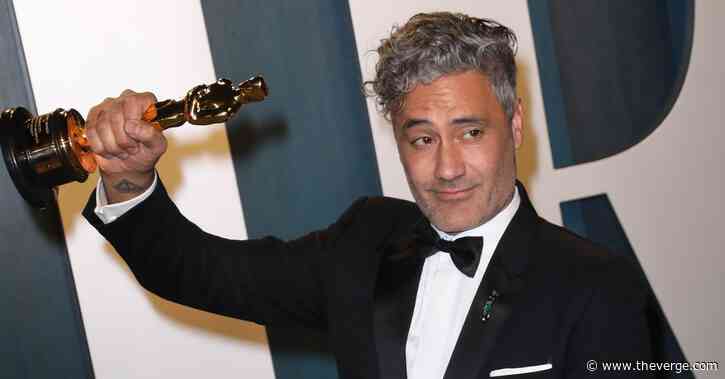 Taika Waititi will direct and co-write a new Star Wars movie