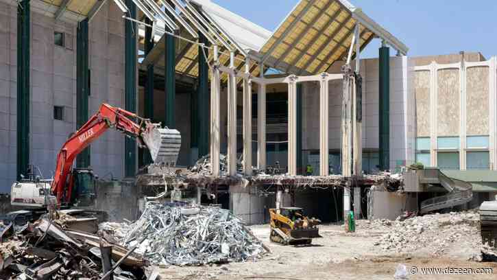 Photography reveals LACMA demolition during coronavirus pandemic