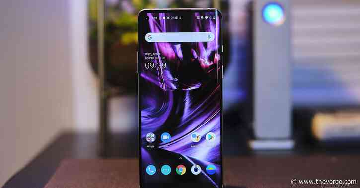 Verizon’s version of the OnePlus 8 won’t work with cases for other models of the phone