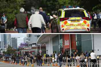 Lockdown in Greenwich: Police called to crowded parks and massive queues for B&Q