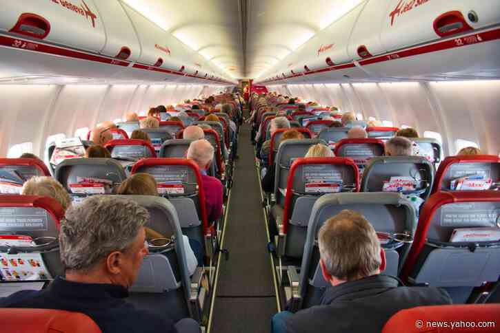 Aviation industry opposes leaving middle seat empty