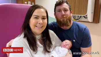 Coronavirus: Mum praises doctors for saving her and her baby