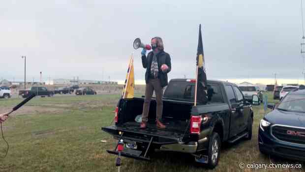 Protests continue at Alberta's Cargill meat processor where 936 workers tested positive for COVID-19
