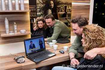 Blij echtpaar met lunchroom én kapsalon staat te popelen weer aan de slag te gaan, website nu al plat