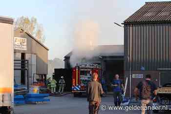 Veel rook bij brandje in bedrijfshal Ederveen