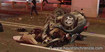 Car splits in half in 'horrific' deadly wreck in southwest Houston - Houston Chronicle