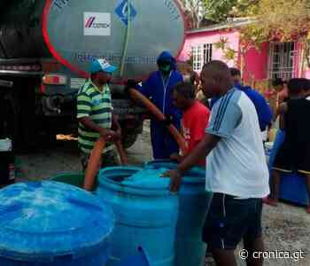 Le dan agua potable a la población de Clemencia para hacer frente a COVID-19 | EL UNIVERSAL - cronica.gt