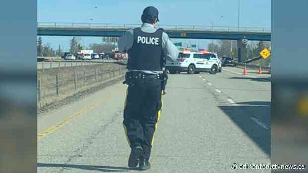Man killed, Mountie injured after woman randomly shot in central Alberta