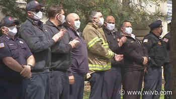 First responders cheer for nurses fighting COVID at Niagara Falls Memorial Medical Center