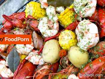 Reddit thanks 'the idiots' and the heroes in ad campaign remade for coronavirus