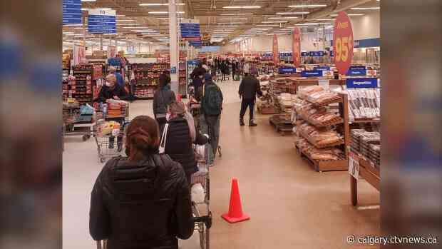 Ottawa to unveil funding model for provinces to top-up essential worker pay