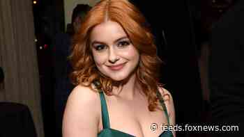 Ariel Winter says she cut the top of her thumb off: 'I was so shocked'