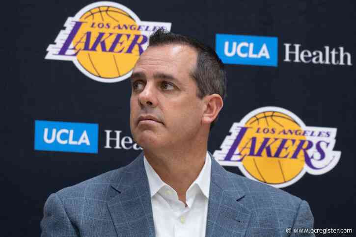 Frank Vogel optimistic as Lakers wait to reopen practice facility