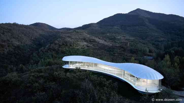 Gad Line+ Studio perches white cloud-like pavilion to overlook sacred mountain in China