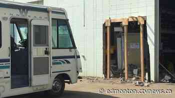 Motorhome crashes into southeast Edmonton repair shop - CTV News