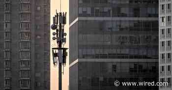 Trump Guns for Chinese Telecoms but Doesn't Have a Real Plan